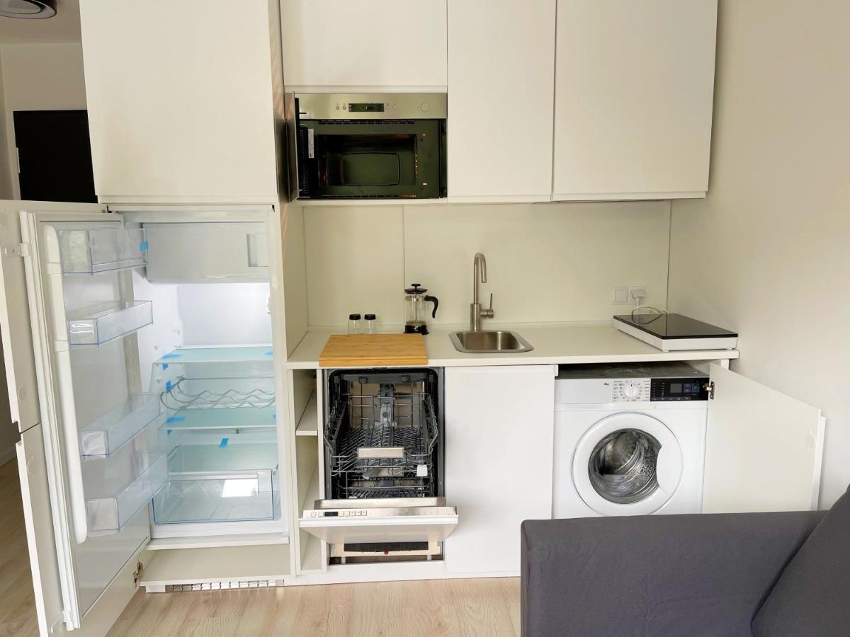 Batorego 18: White Oasis Near Metro And National Park * Warsaw